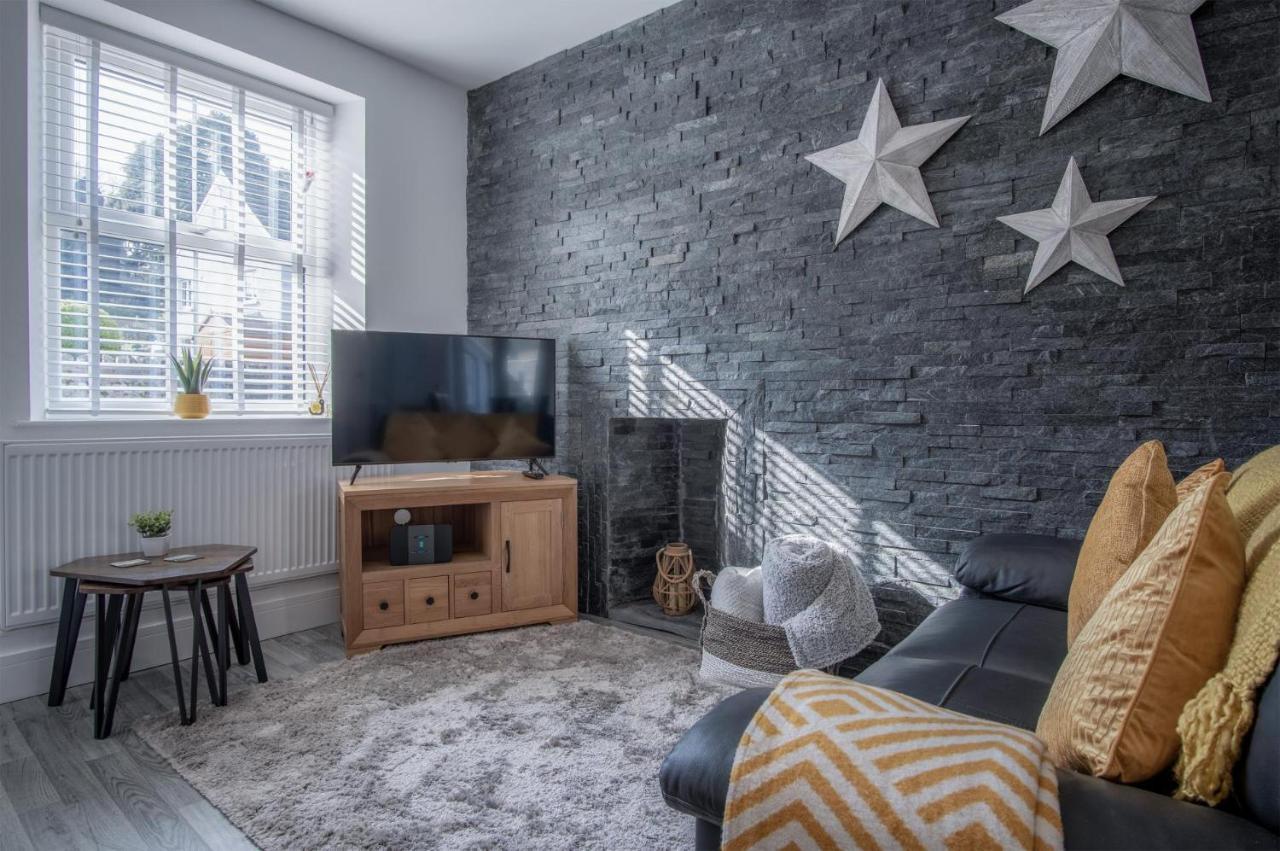 Hawtree - 2 Bedroom -